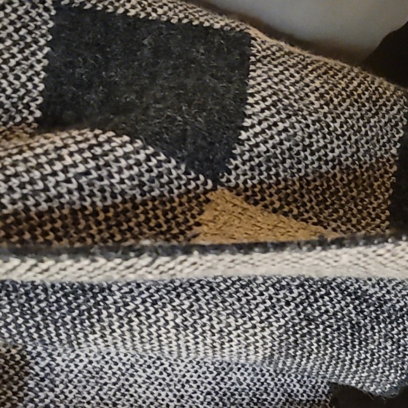 Baltic Born Women's Toronto Cardigan In Black & Taupe - Picture 7 of 7